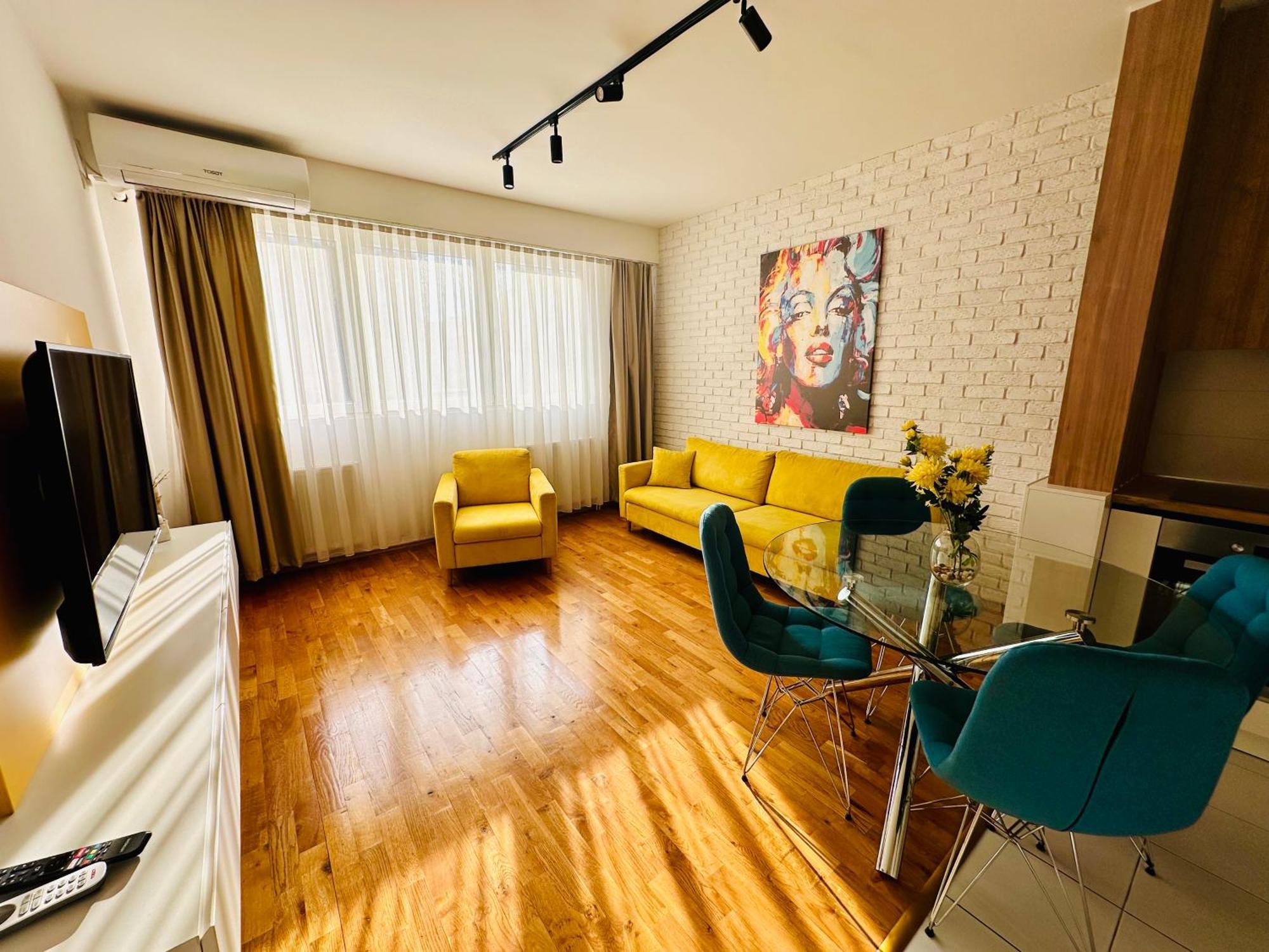 Central Apartment Скопие Екстериор снимка
